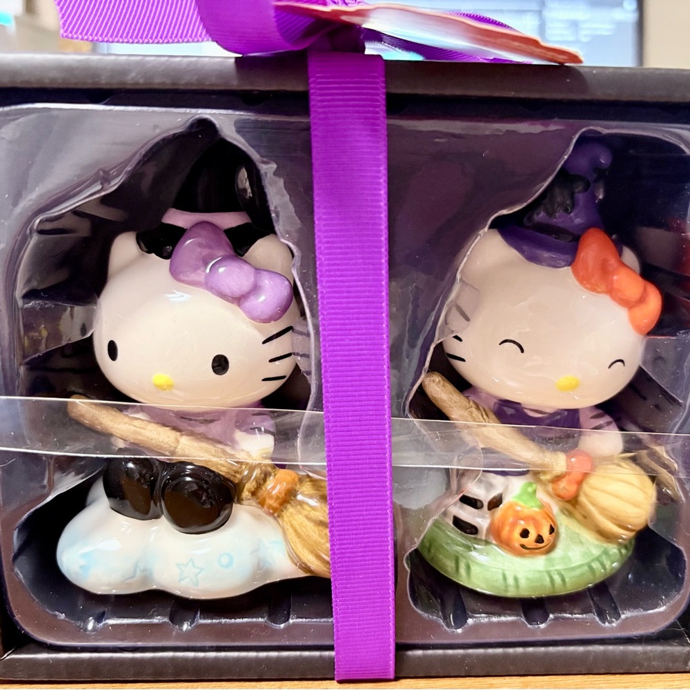 Hello Kitty Halloween Salt & Pepper Shakers